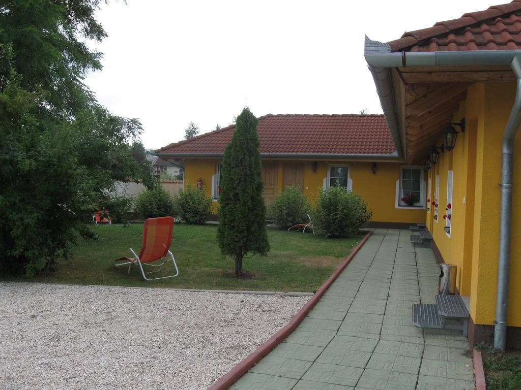 Platan Panzio Bed and Breakfast Nyúl Εξωτερικό φωτογραφία